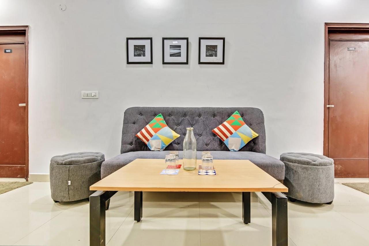Oyo Home 64106 Comfortable Stay New Delhi Exterior photo